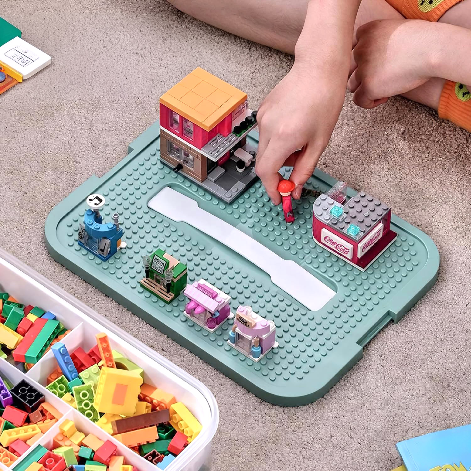 Pudełko 4-piętrowe na zabawki klocki LEGOS - obrazek 9